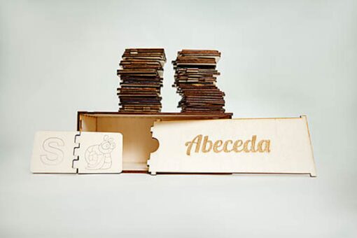 abecedy hravou formou